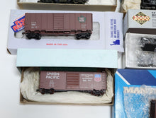 Load image into Gallery viewer, Lot of 12x Mixed HO Set Model Trains (Hopper, Tanker, Box Cars, Caboose, etc.)
