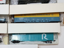 Load image into Gallery viewer, Lot of 21x Bachmann, AHM, Tyco, Mantua HO Scale Model Train Bundle
