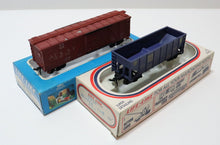 Load image into Gallery viewer, Lot 11x Life-Like Model Train Cars HO Scale (Freight, Boxcar, Hopper)
