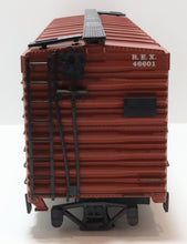 Load image into Gallery viewer, Aristo-Craft Railway Express Agency Wooden Reefer 46601 G Scale
