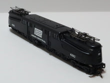 Load image into Gallery viewer, Bachmann 65205 HO GG1 Scale Locomotive Penn Central 4882 Black w White Lettering
