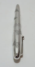 Load image into Gallery viewer, Pilot Namiki Butterfly Fountain Pen 18K 750 A898 Nib (Butterflies)
