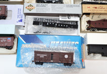 Load image into Gallery viewer, Lot of 12x Mixed HO Set Model Trains (Hopper, Tanker, Box Cars, Caboose, etc.)
