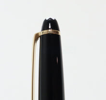 Load image into Gallery viewer, Montblanc Meisterstuck Gold-Coated Fountain Pen 4810 14K 585 (Germany)
