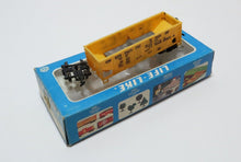 Load image into Gallery viewer, Lot 11x Life-Like Model Train Cars HO Scale (Freight, Boxcar, Hopper)
