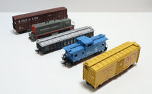 Load image into Gallery viewer, Lot 31x Assorted Model Train Cars HO Scale Horn Hook Couplers (Rolling Stock)
