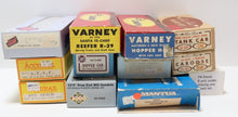 Load image into Gallery viewer, Lot of 12x Mixed HO Set Model Trains (Hopper, Tanker, Box Cars, Caboose, etc.)
