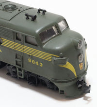 Load image into Gallery viewer, Athearn F7A Diesel Locomotive Pennsylvania 9643 HO Scale Green TESTED
