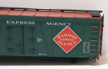 Load image into Gallery viewer, Aristo-Craft Railway Express Agency Wooden Reefer 46601 G Scale
