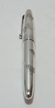 Load image into Gallery viewer, Pilot Namiki Butterfly Fountain Pen 18K 750 A898 Nib (Butterflies)
