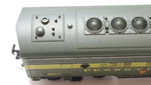 Load image into Gallery viewer, Athearn F7A Diesel Locomotive Pennsylvania 9643 HO Scale Green TESTED
