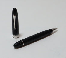 Load image into Gallery viewer, OMAS Ogiva HT Striped/Ribbed Celluloid Rollerball Pen (Black)
