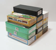 Load image into Gallery viewer, Lot of 12x HO Scale Various Model Train Cars &amp; Quality Craft Model Kit
