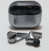 Load image into Gallery viewer, Samsung Galaxy Buds 3 Pro Wireless Earbud Headphones SM-R630 Silver
