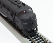 Load image into Gallery viewer, Model Power EMD E9 Diesel Undecorated Locomotive (Austria) HO Scale TESTED
