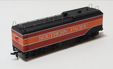 Load image into Gallery viewer, Bachmann HO SP-WP 4-8-4 Daylights 8 Drive Wheels &amp; 45&#39; Tender 672 RS-13
