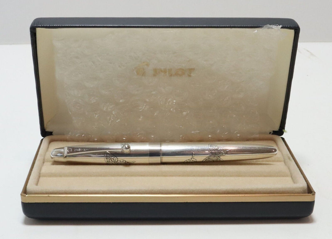 Pilot Namiki Butterfly Fountain Pen 18K 750 A898 Nib (Butterflies)