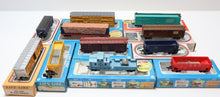 Load image into Gallery viewer, Lot 11x Life-Like Model Train Cars HO Scale (Freight, Boxcar, Hopper)
