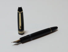 Load image into Gallery viewer, Montblanc Meisterstuck Classic Set (LeGrand Fountain, Rollerball, Ballpoint)
