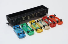 Load image into Gallery viewer, Lot 13x Model Train Cars from Roco, Mantua,  AHM, Tyco HO Scale (Rolling Stock)
