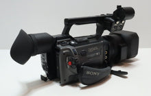 Load image into Gallery viewer, Sony DSR-PD170 DVCAM 3CCD 12X Digital Camcorder
