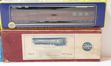 Load image into Gallery viewer, Multiple HO Model Train Boxcar Collection from AHM, Megow, Laconia, and Con-Cor
