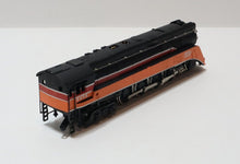 Load image into Gallery viewer, Bachmann HO SP-WP 4-8-4 Daylights 8 Drive Wheels &amp; 45&#39; Tender 672 RS-13
