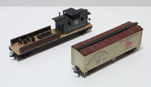 Load image into Gallery viewer, Lot 13x Model Train Cars from Roco, Mantua,  AHM, Tyco HO Scale (Rolling Stock)
