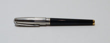 Load image into Gallery viewer, S.T. DuPont Laque De Chine Rollerball (Fine-Liner Marker)
