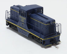 Load image into Gallery viewer, Bachmann Spectrum Baltimore and Ohio Diesel Switcher 19 HO Scale 41-0802-12
