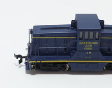 Load image into Gallery viewer, Bachmann Spectrum Baltimore and Ohio Diesel Switcher 19 HO Scale 41-0802-12
