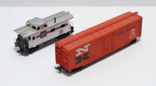 Load image into Gallery viewer, Lot 13x Model Train Cars from Roco, Mantua,  AHM, Tyco HO Scale (Rolling Stock)
