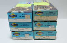 Load image into Gallery viewer, Lot of 14x Athearn HO Trains in Miniature Passenger &amp; Coach Cars
