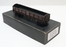 Load image into Gallery viewer, Lot of 9x Coal, Box, Hoppers from AHM, Tyco, Athern HO Scale Model Train Cars
