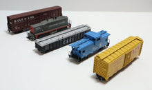 Load image into Gallery viewer, Lot 31x Assorted Model Train Cars HO Scale Horn Hook Couplers (Rolling Stock)
