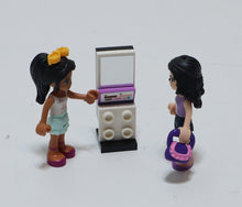 Load image into Gallery viewer, LEGO Friends Butterfly Beauty Shop 3187 with Instructions
