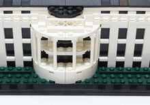 Load image into Gallery viewer, LEGO Architecture The White House 21006 with Instructions
