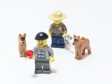 Load image into Gallery viewer, LEGO City Police Dog Van 4441 with Instructions
